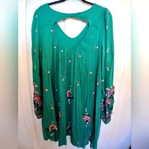 Free People Bohemian style Embroidered Tunic/mini dress. Size M